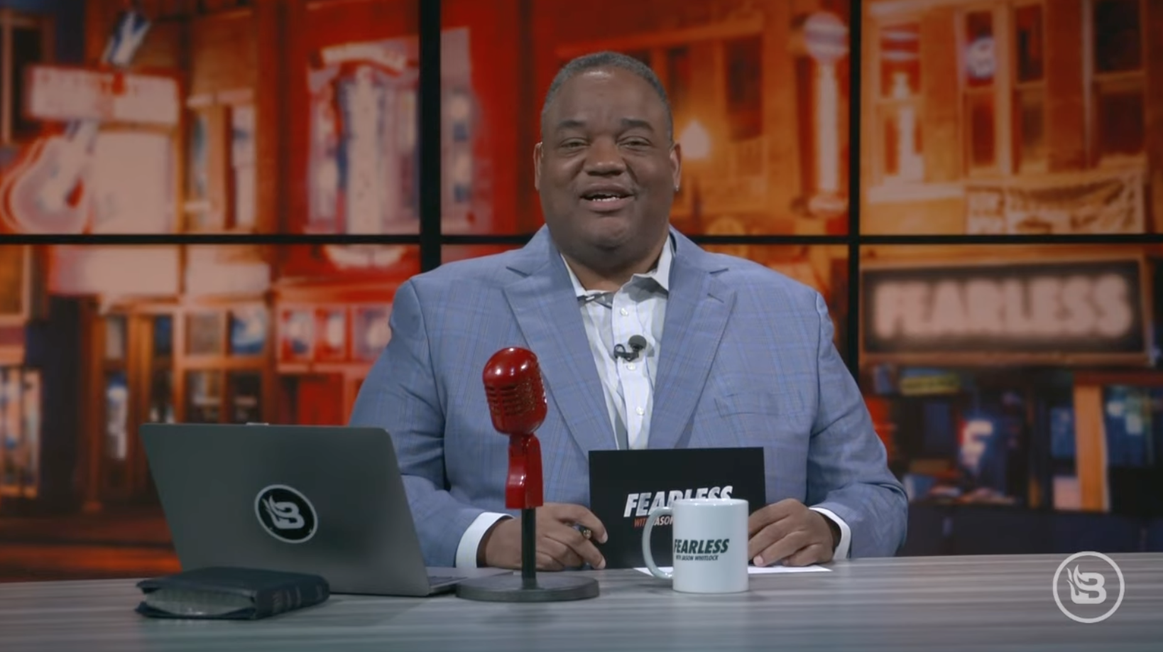 O'Reilly Talks NFL Vaccination Policies On Jason Whitlock's 'Fearless'